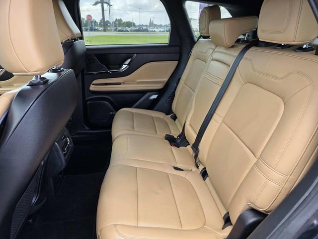 Certified 2022 Lincoln Corsair Reserve w/ Elements Package image 8