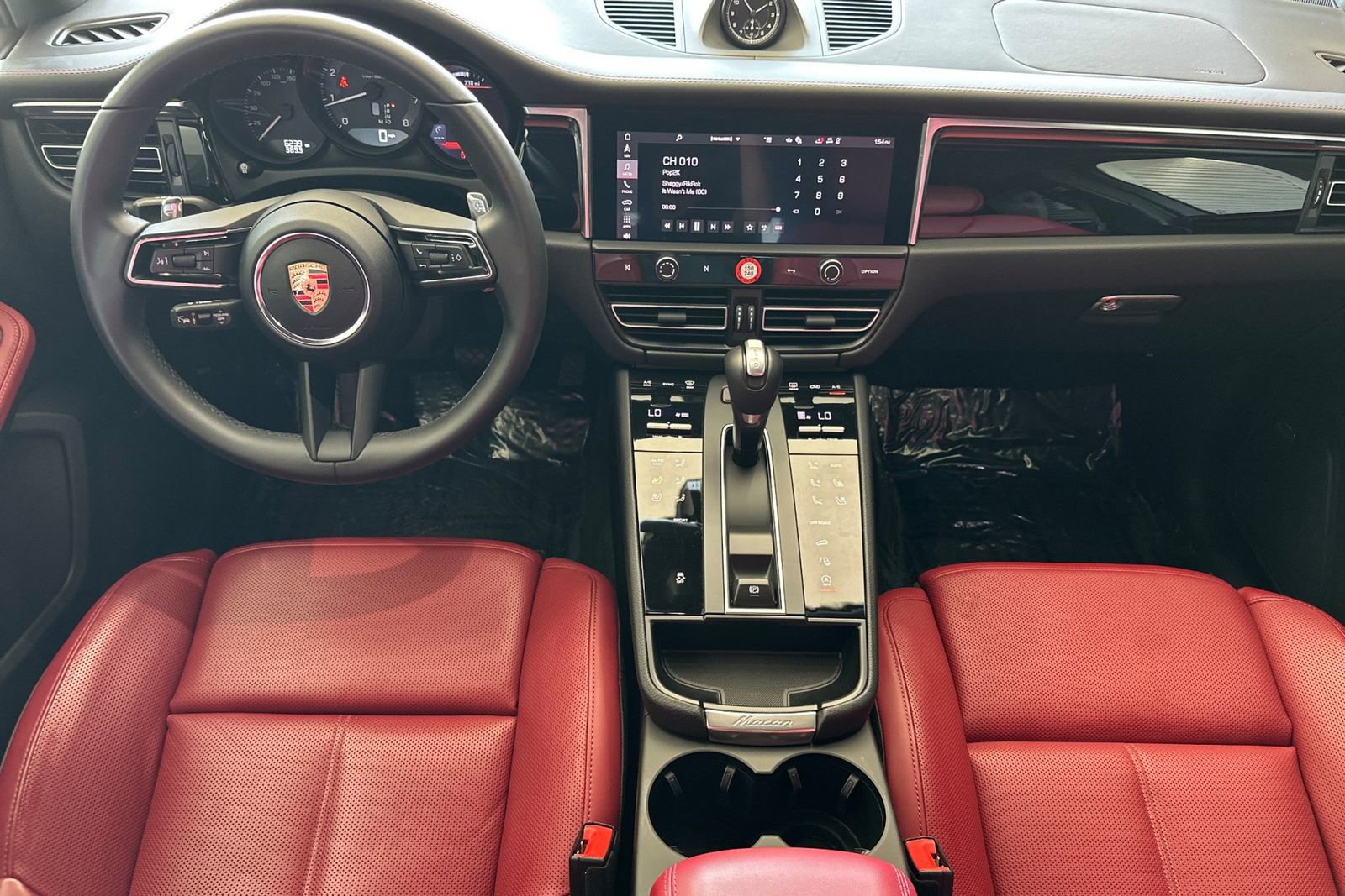 Used 2025 Porsche Macan image 6