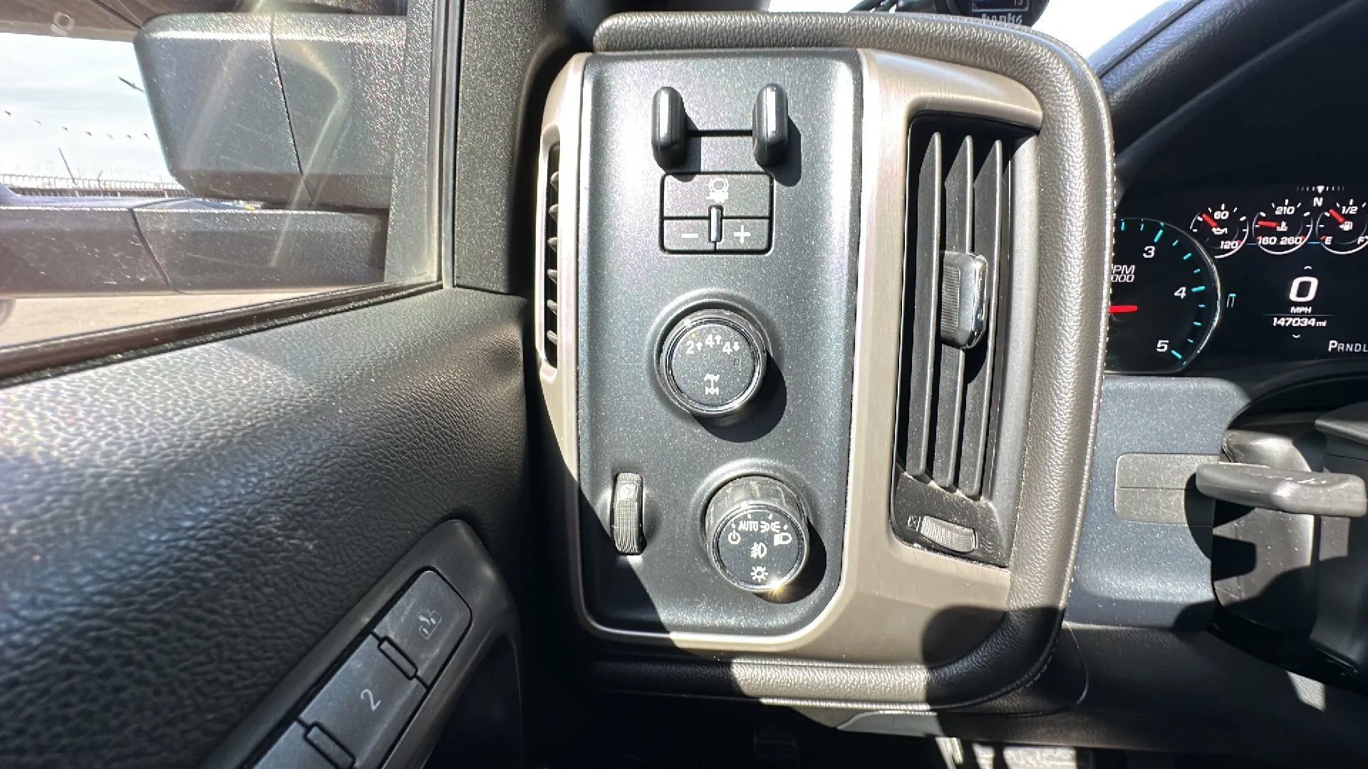 Used 2017 GMC Sierra 3500 Denali w/ Duramax Plus Package image 19