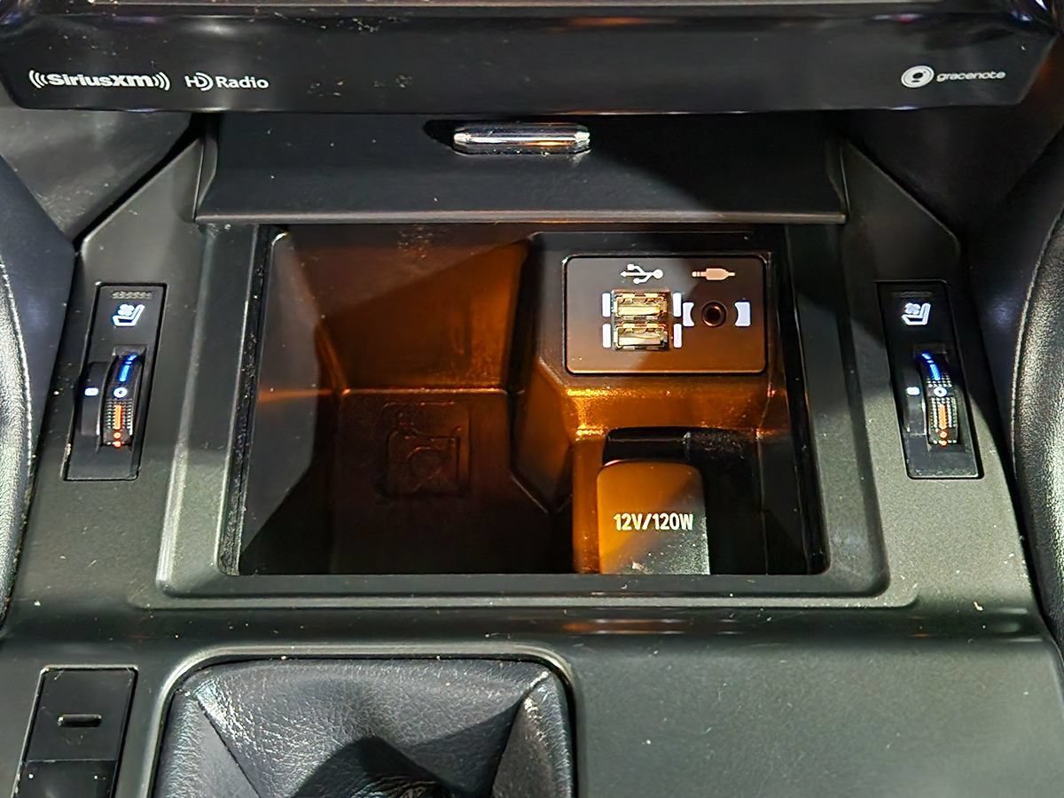Used 2022 Lexus GX 460 w/ Black Line Special Edition AWD/4WD image 38
