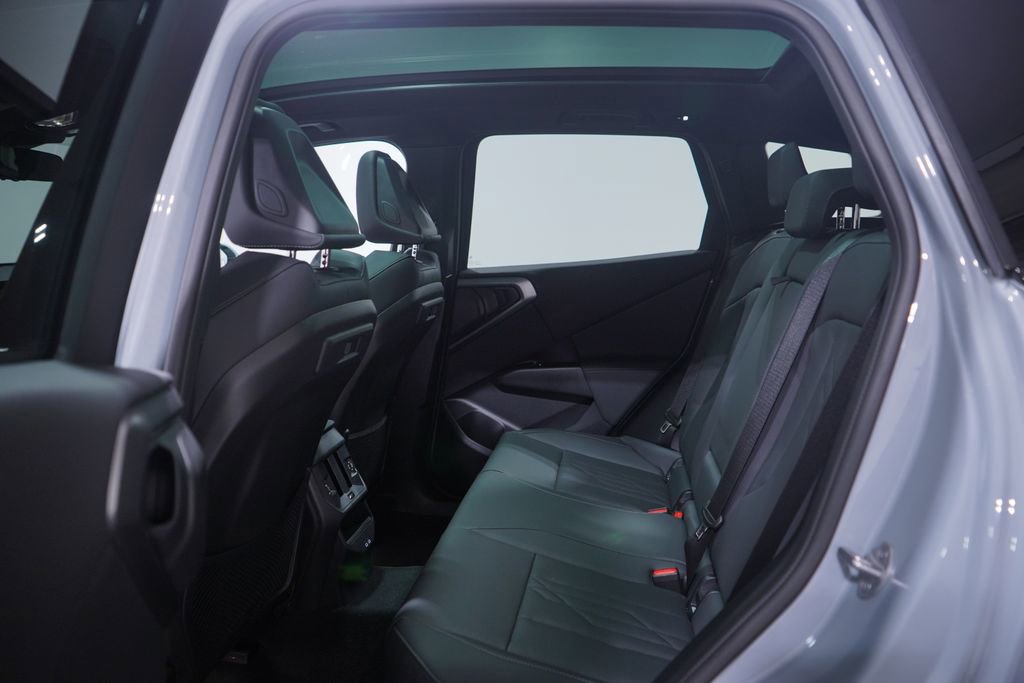 Used 2025 BMW X3 xDrive30i w/ M Sport Package image 9