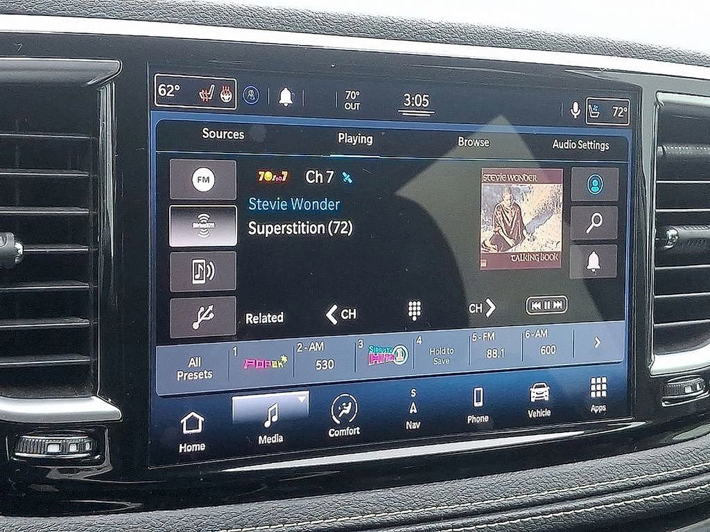 Used 2021 Chrysler Pacifica Limited w/ Premium & Safety Sphere Group image 16