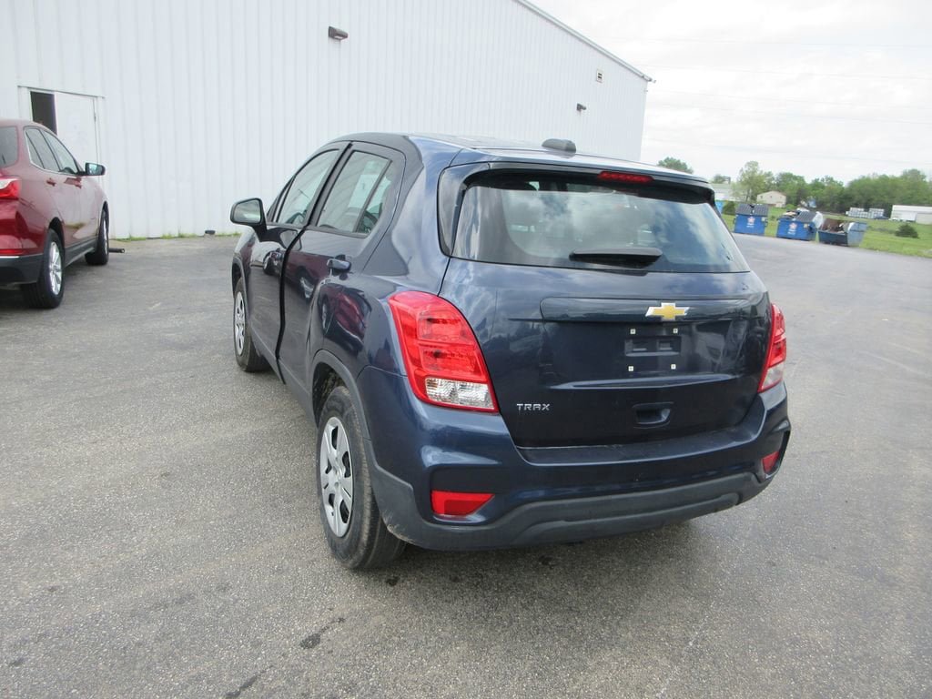 Used 2018 Chevrolet Trax LS FWD image 4