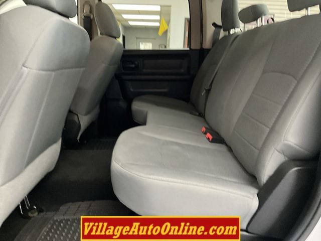 Used 2016 RAM 1500 Express AWD/4WD image 23
