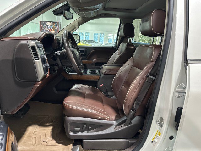 Used 2015 Chevrolet Silverado 1500 High Country w/ High Country Premium Package AWD/4WD image 29