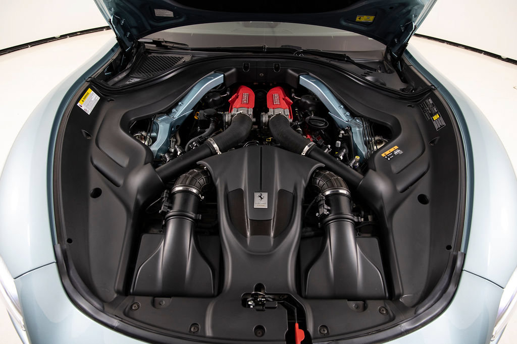 Certified 2024 Ferrari Roma Spider RWD image 32