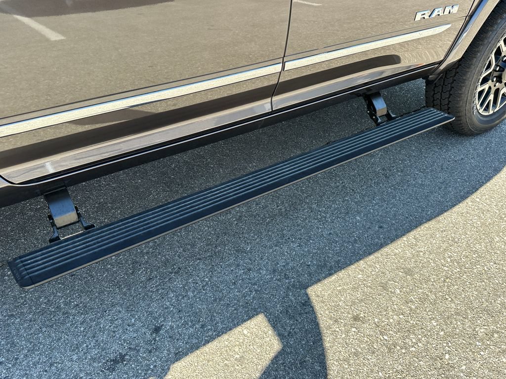 New 2026 RAM 2500 Limited AWD/4WD image 18