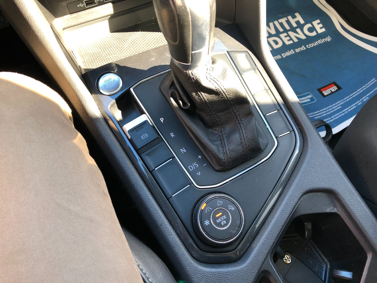 Used 2019 Volkswagen Tiguan SE w/ Panoramic Sunroof Package image 22