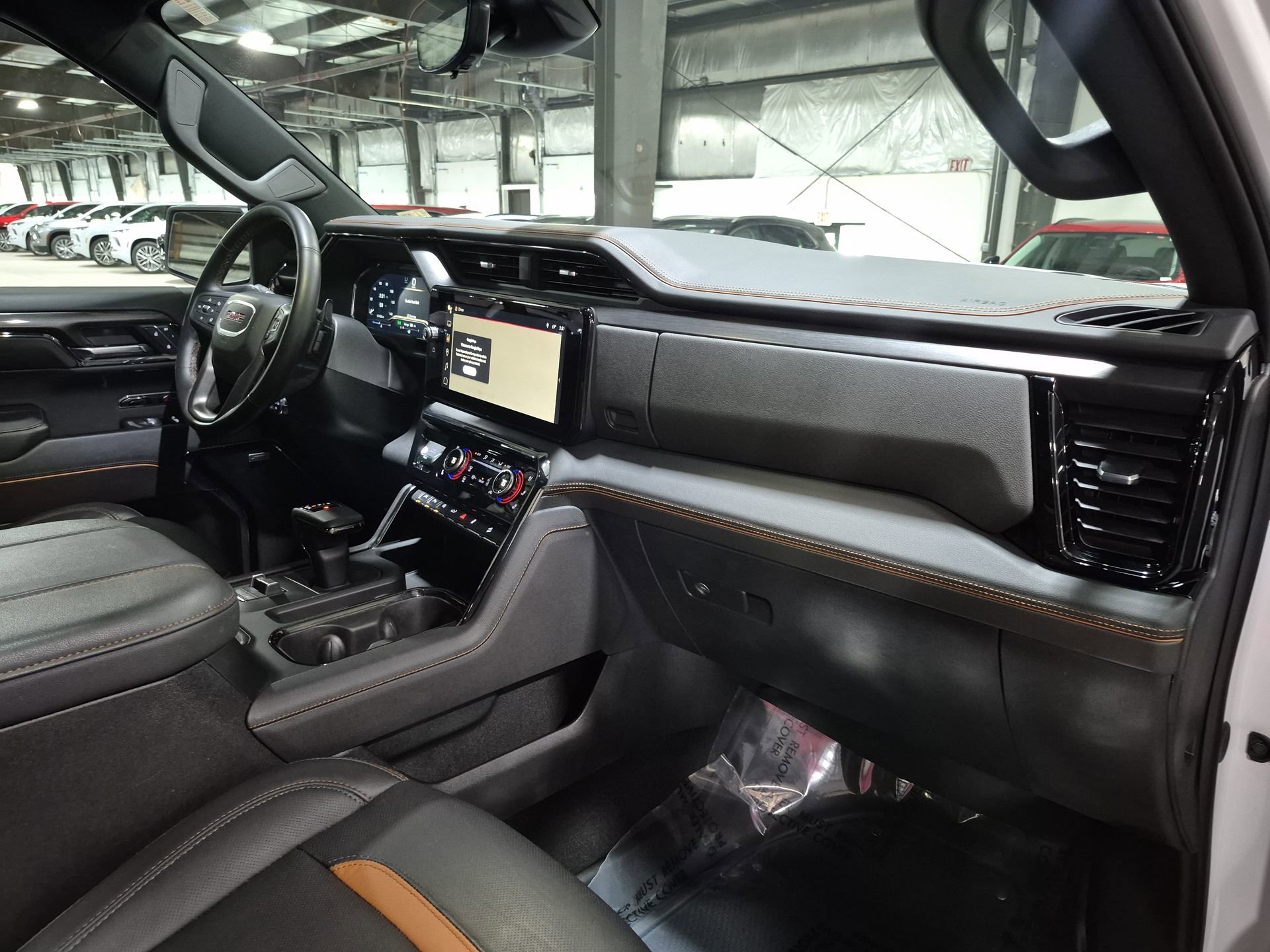 Certified 2024 GMC Sierra 1500 AT4 w/ Technology Package AWD/4WD image 31