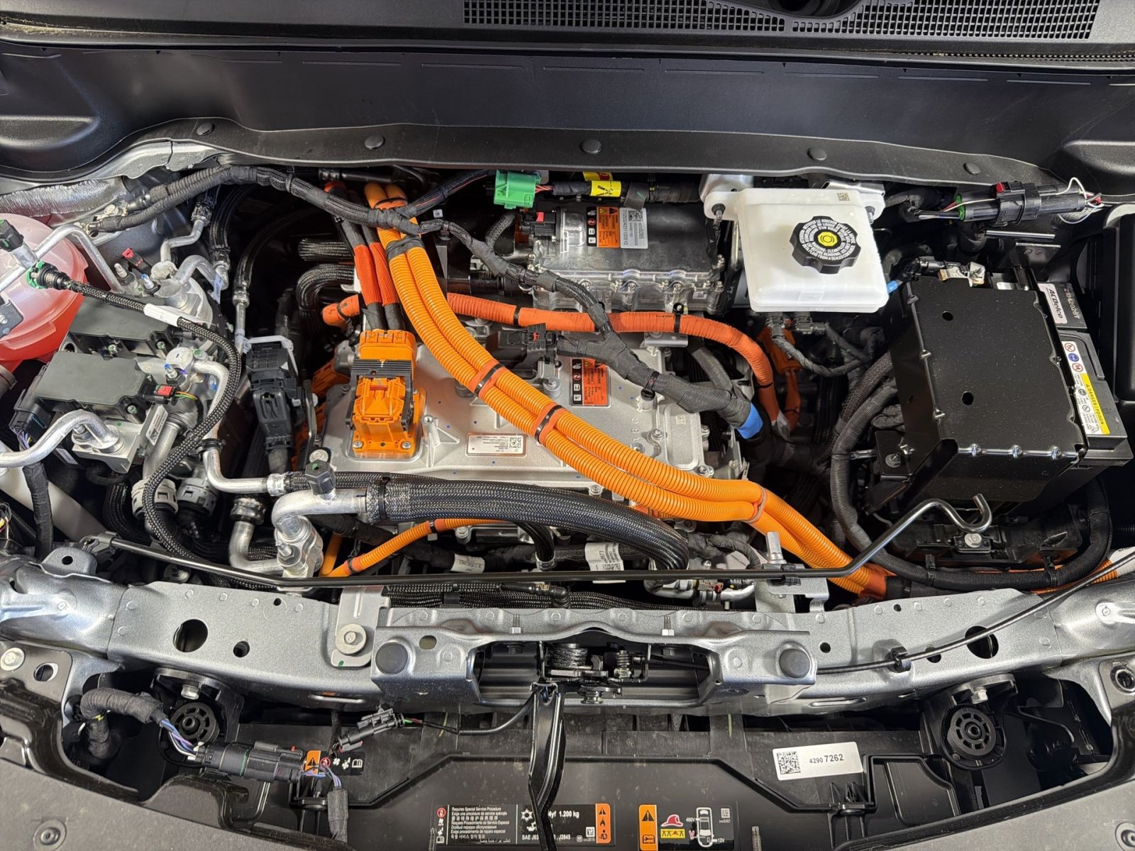 New 2027 Chevrolet Bolt LT FWD image 27