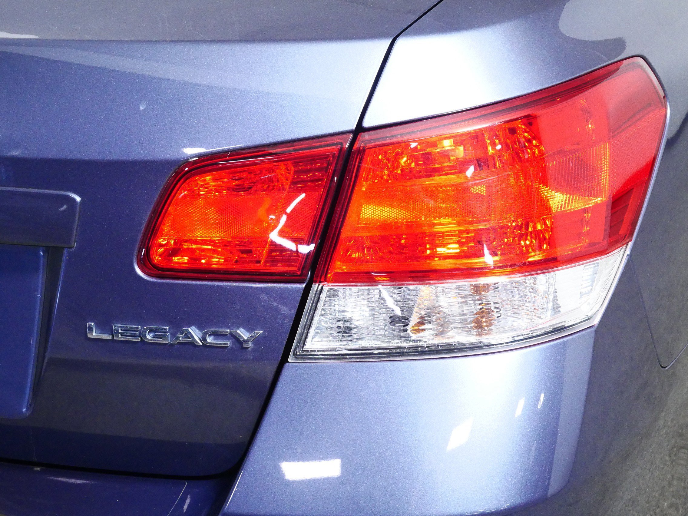 Used 2014 Subaru Legacy 2.5i Limited w/ Moonroof Package image 17