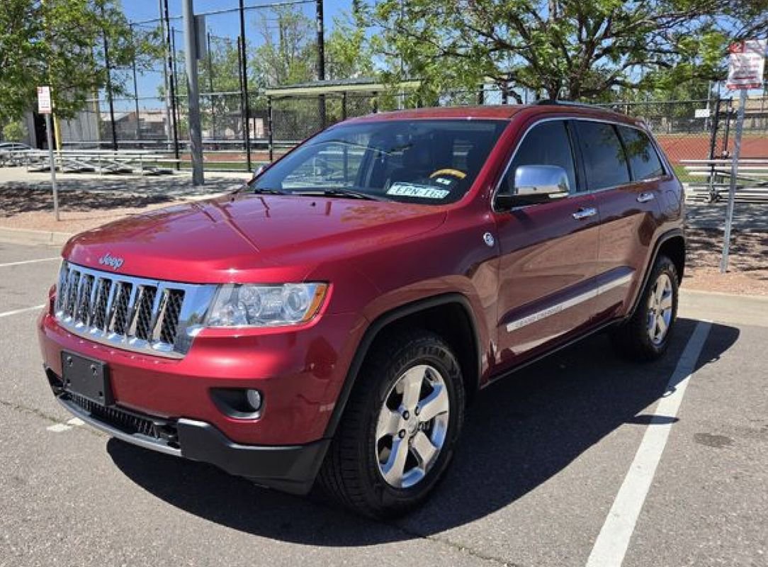Used 2013 Jeep Grand Cherokee Overland AWD/4WD image 1