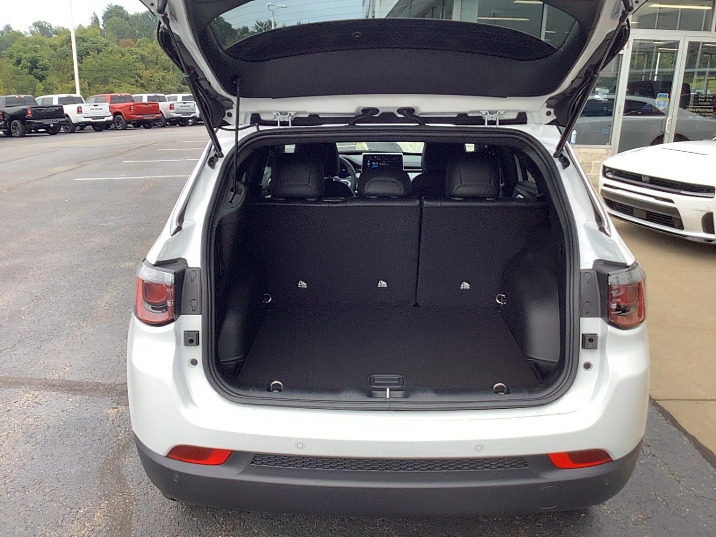 New 2026 Jeep Compass Limited AWD/4WD image 5
