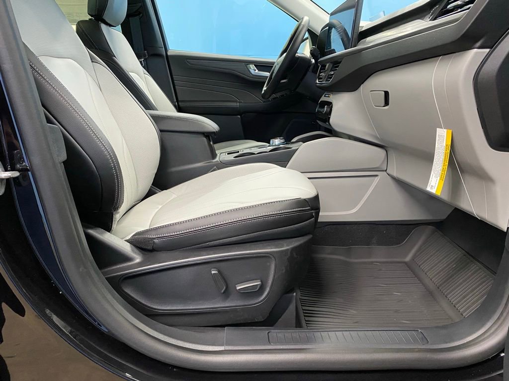 New 2026 Ford Escape Platinum w/ Premium Technology Package image 49