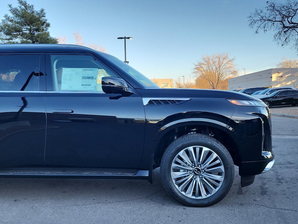 New 2026 INFINITI QX80 Luxe w/ Cargo Package image 4
