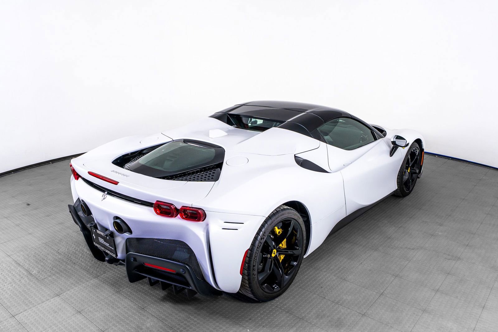 Certified 2024 Ferrari SF90 Spider AWD/4WD image 20