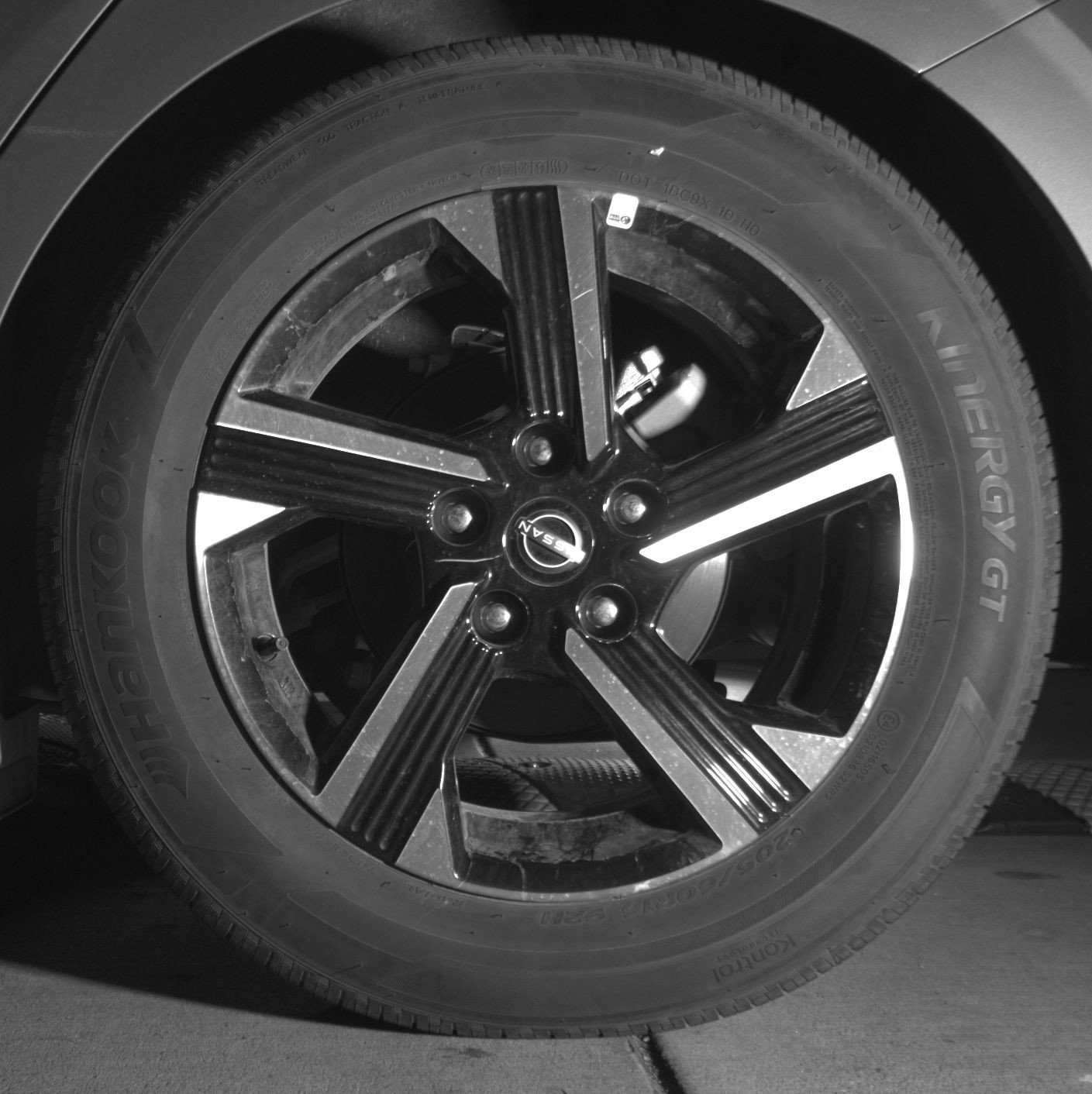 Used 2025 Nissan Sentra SV FWD image 14