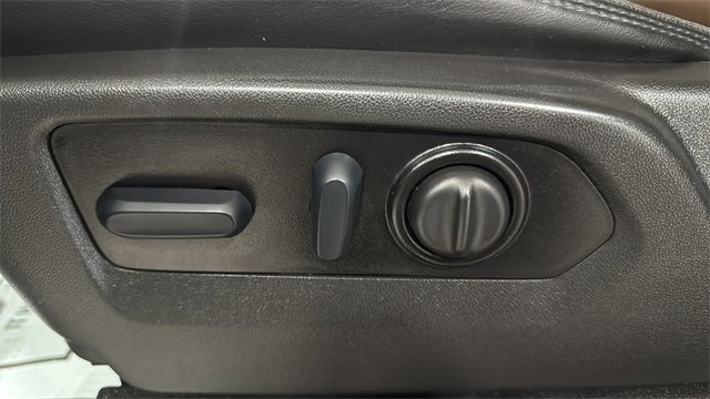 Used 2022 Chevrolet Silverado 3500 High Country w/ Safety Package II image 25