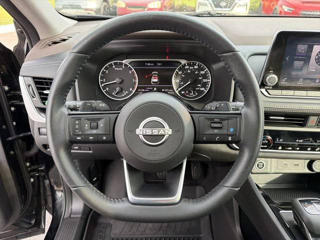 Used 2023 Nissan Rogue SV w/ SV Premium B Package FWD image 24