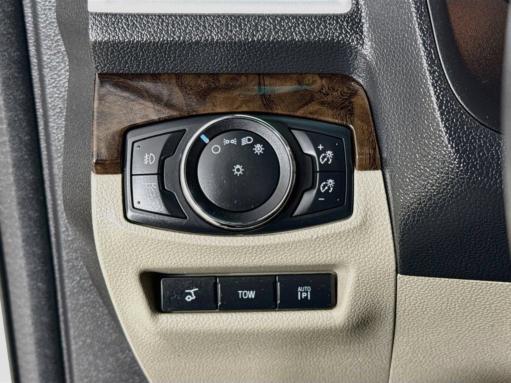Used 2015 Ford Explorer Limited w/ Equipment Group 302A AWD/4WD image 12