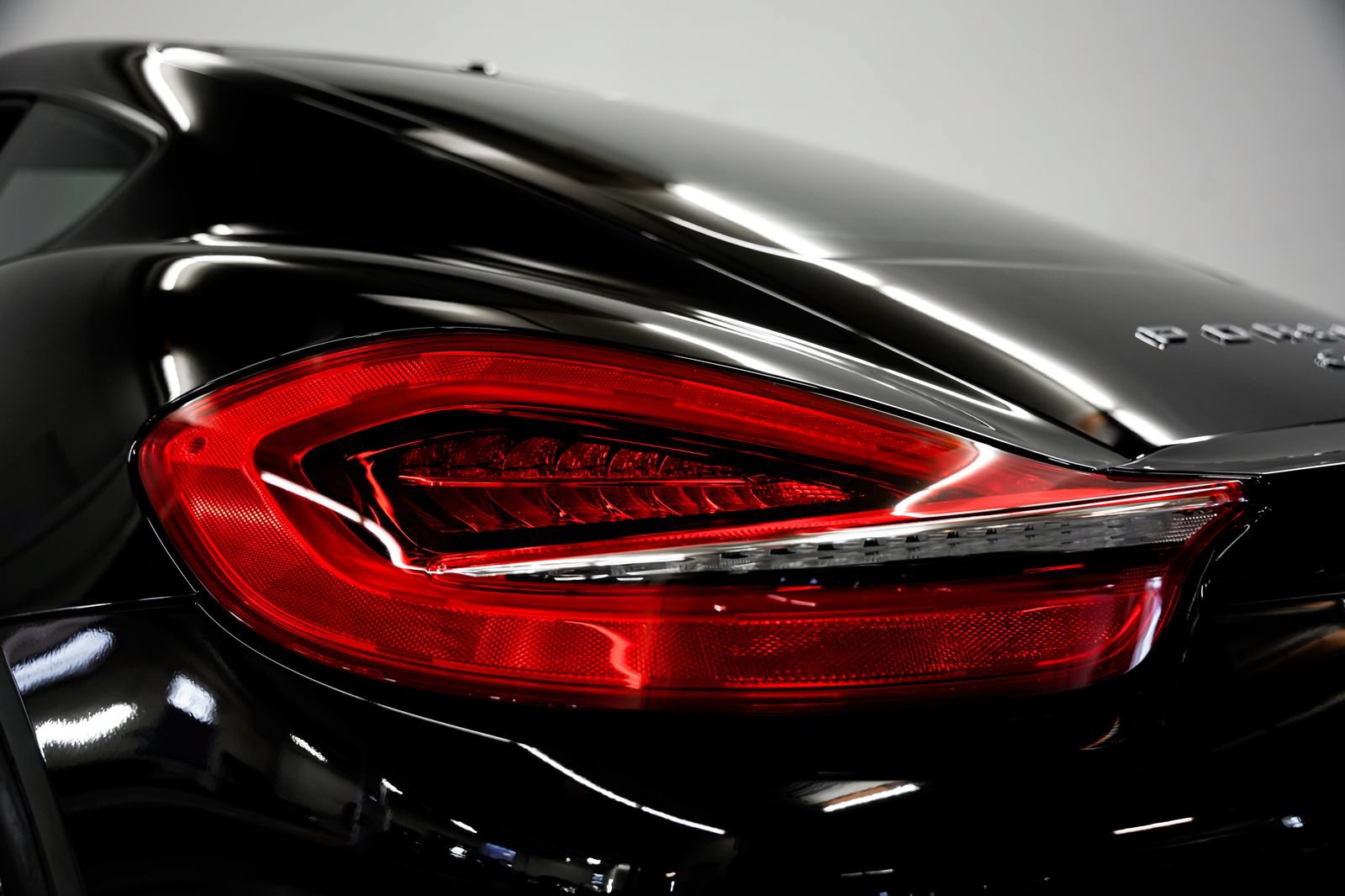 Used 2015 Porsche Cayman S RWD image 31