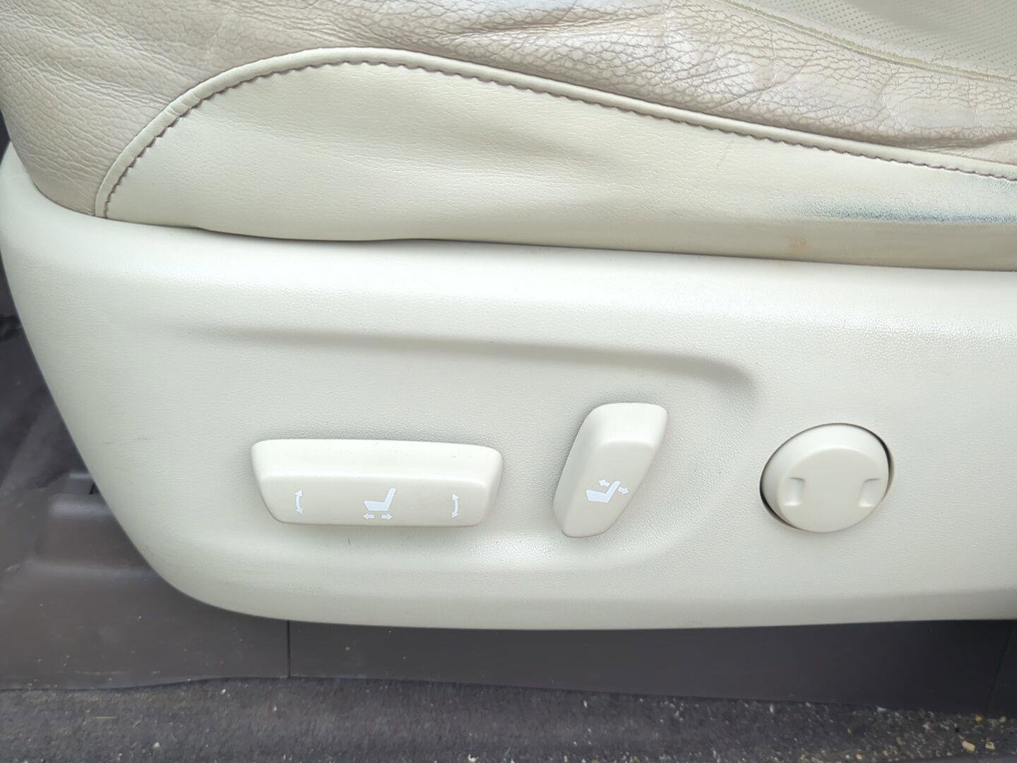 Used 2019 Lexus GX 460 Premium w/ Premium Package image 10