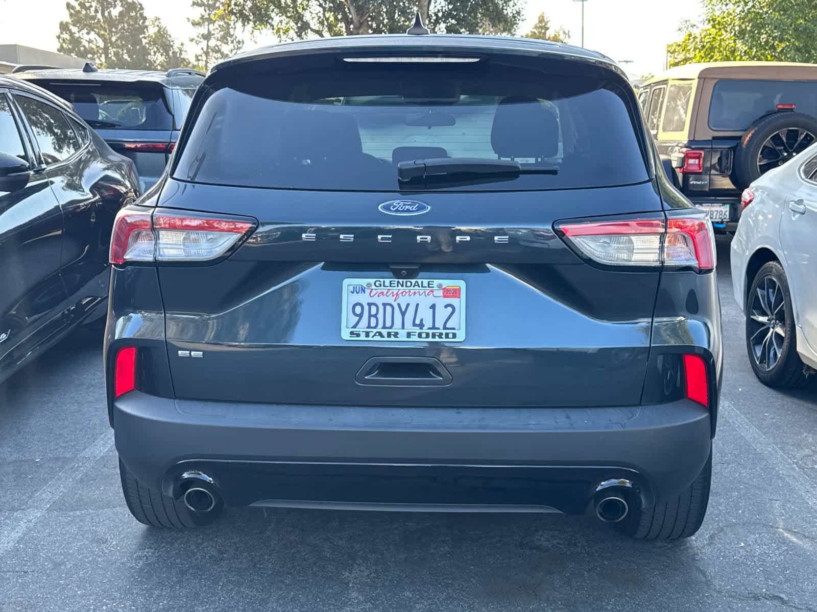 Certified 2022 Ford Escape SE w/ SE Sport Appearance Package FWD image 5