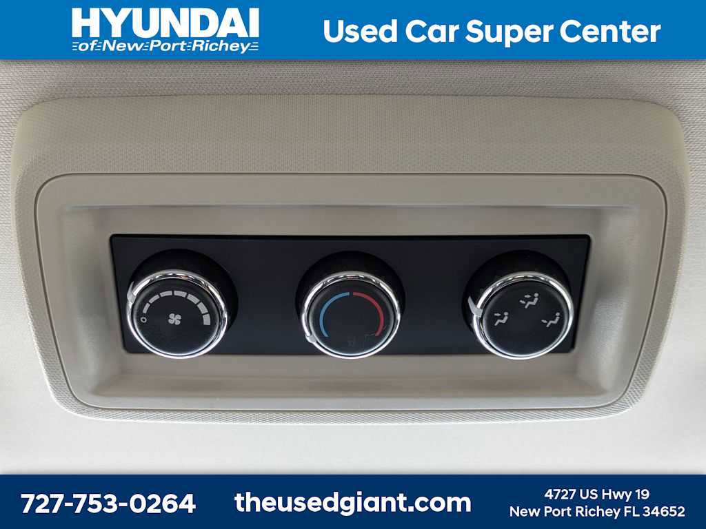Used 2016 Dodge Journey SXT w/ Comfort/Convenience Group FWD image 17