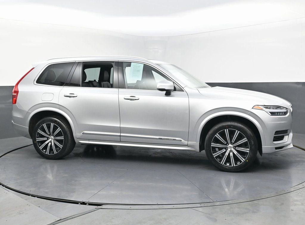 Used 2022 Volvo XC90 T8 Inscription image 6