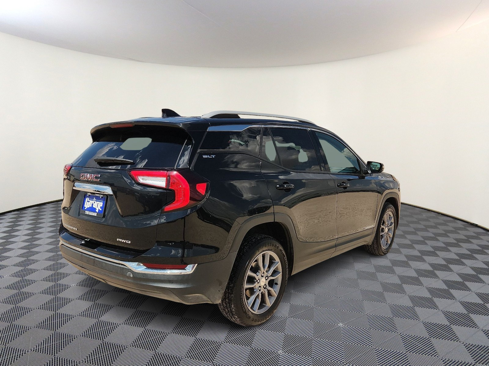 Used 2022 GMC Terrain SLT AWD/4WD image 4