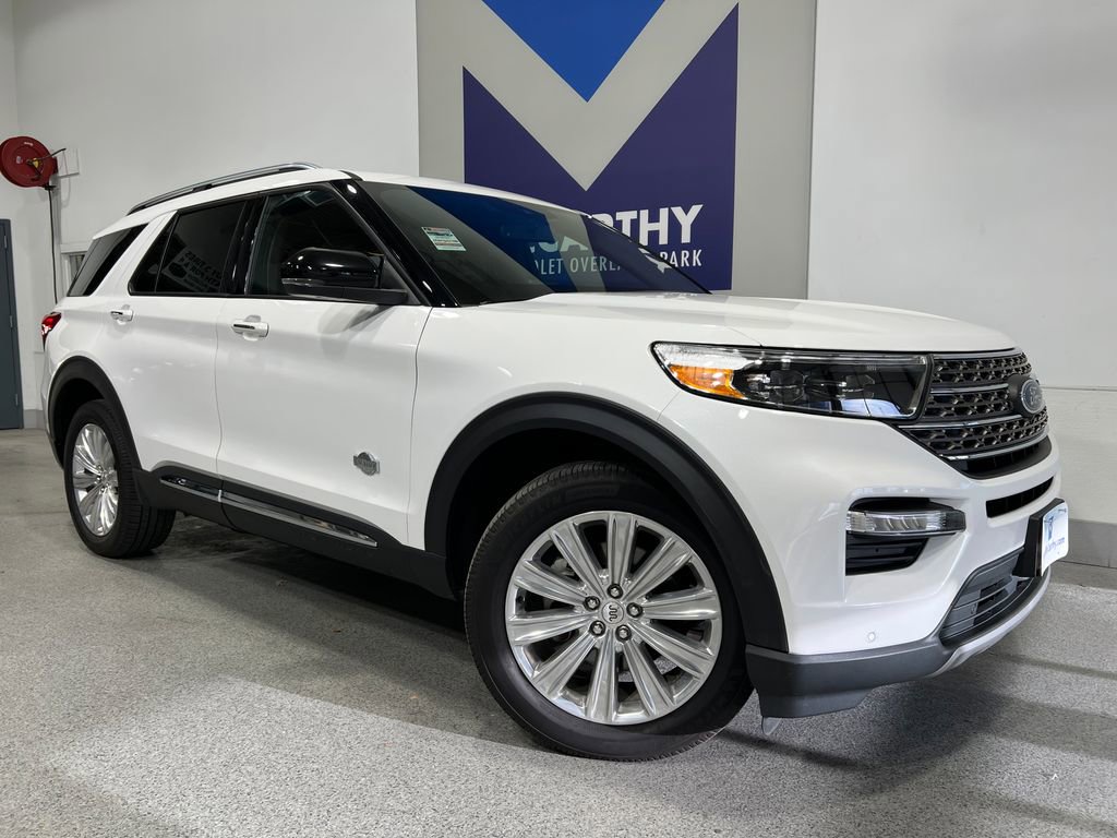 Used 2023 Ford Explorer King Ranch w/ Technology Package AWD/4WD image 2