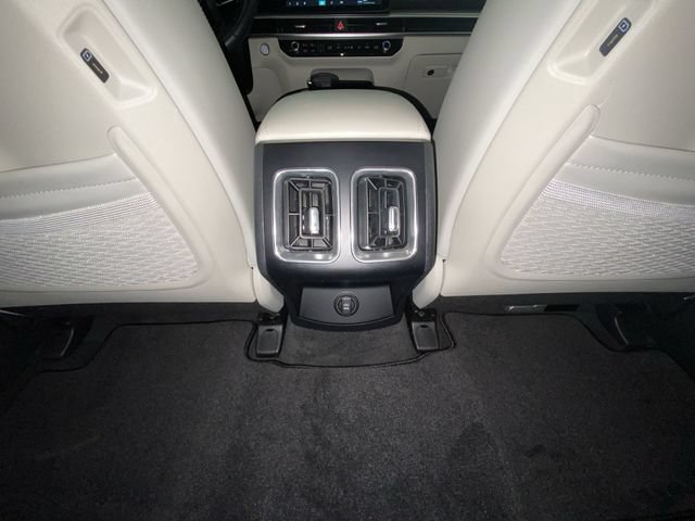Used 2025 Kia Sorento S FWD image 29
