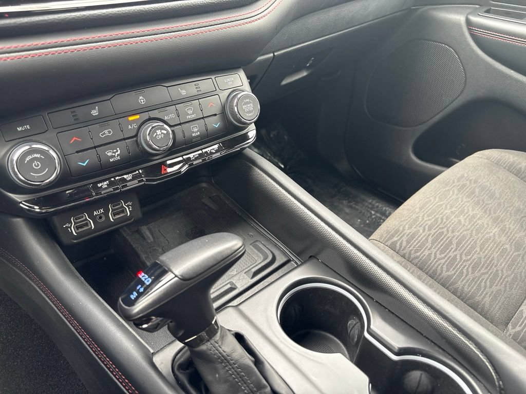 Used 2023 Dodge Durango R/T w/ Blacktop Package AWD/4WD image 41