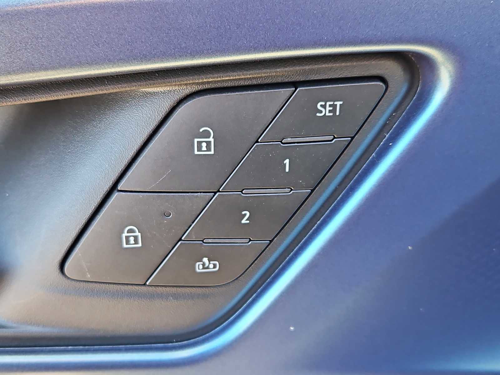 New 2026 Chevrolet Equinox EV LT w/ Convenience Package II image 8