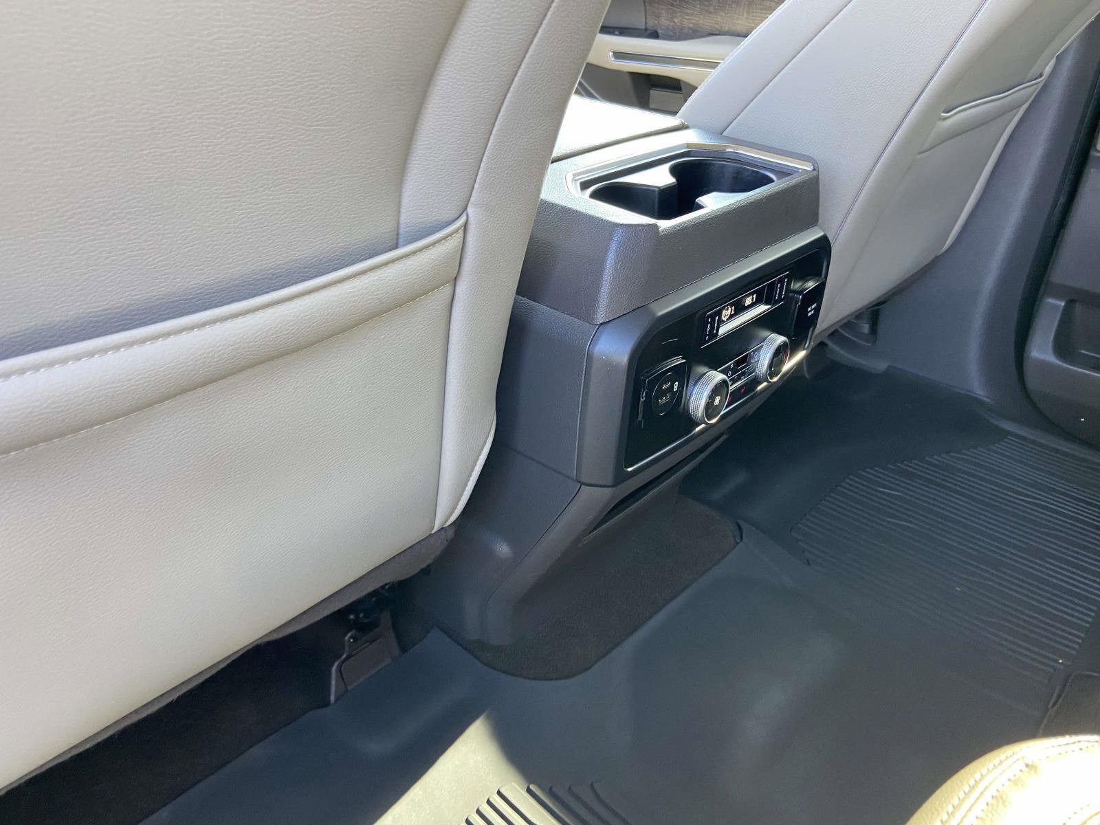 Used 2021 Ford Expedition Limited w/ Cargo Package image 3