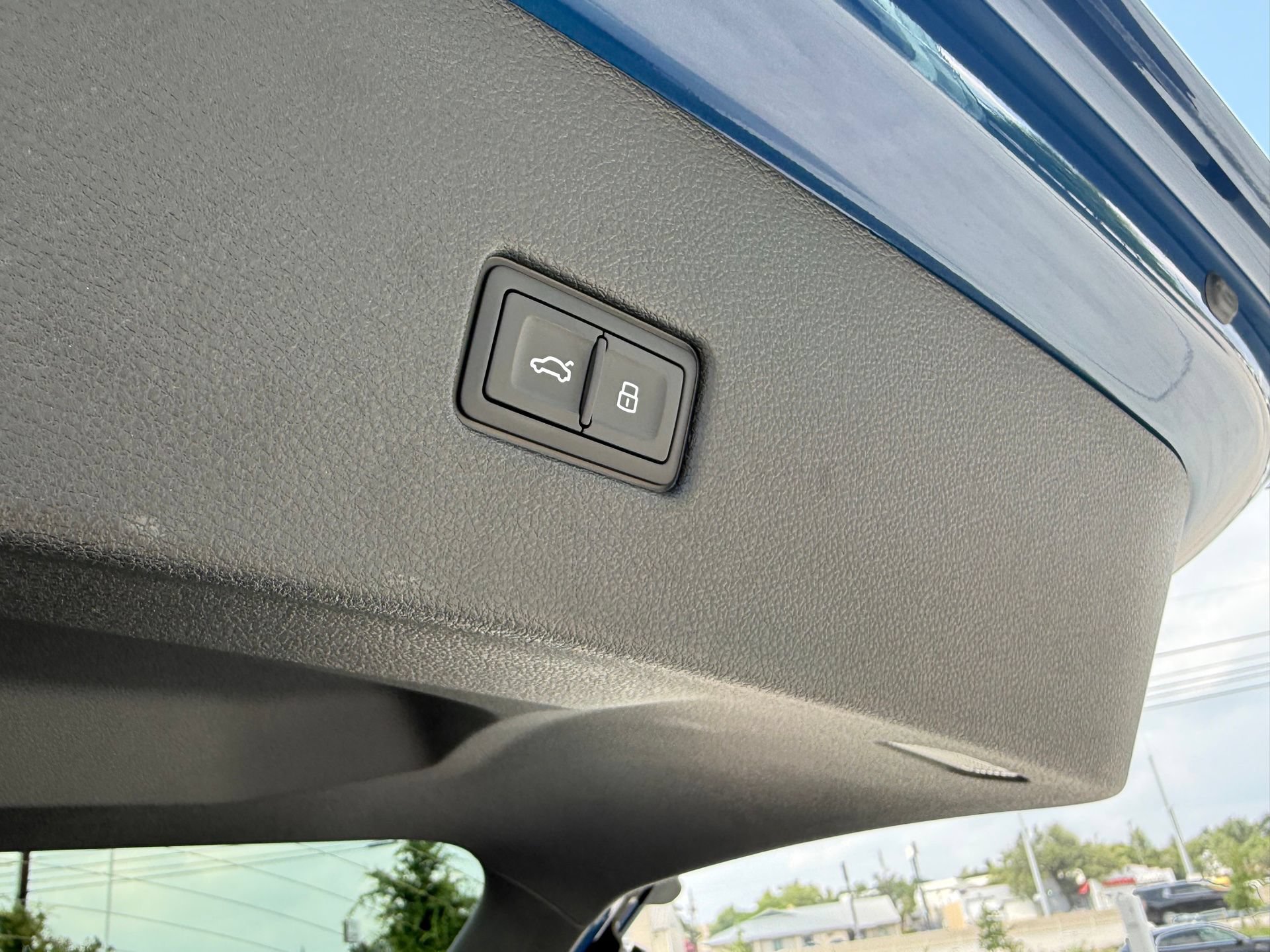 New 2026 Audi SQ8 Premium Plus AWD/4WD image 10