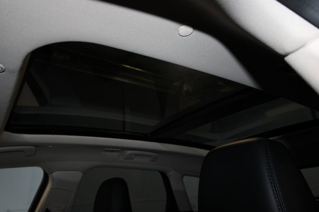 Used 2024 Lincoln Corsair Grand Touring w/ Equipment Group 301A image 21