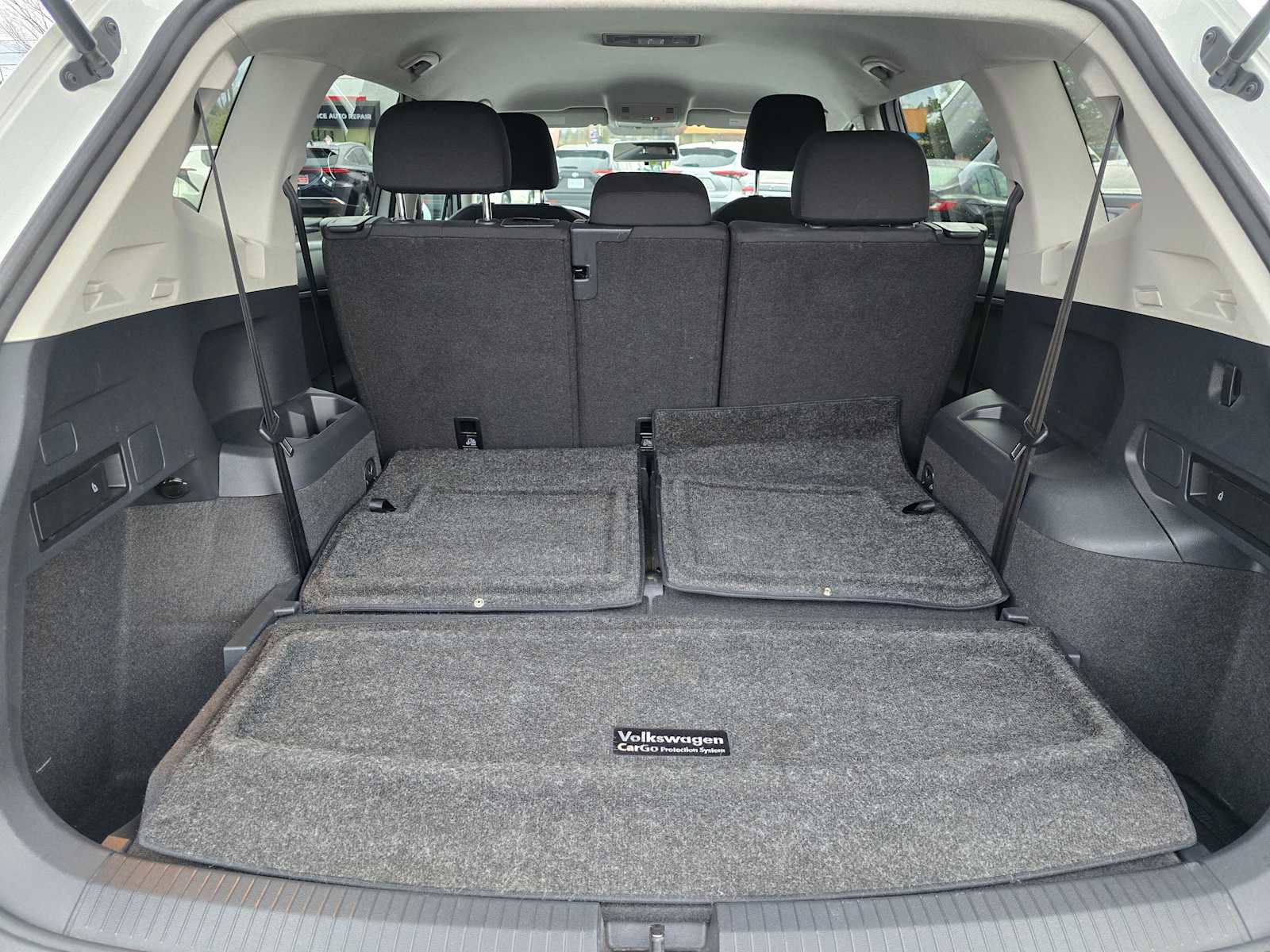 Used 2021 Volkswagen Tiguan S image 14