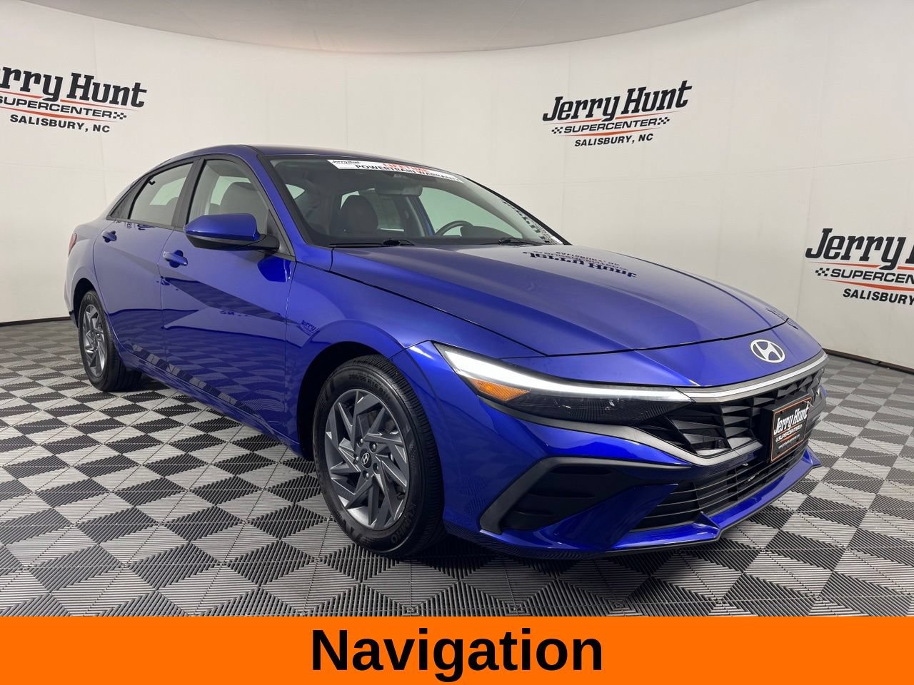 Used 2024 Hyundai Elantra SEL FWD image 6