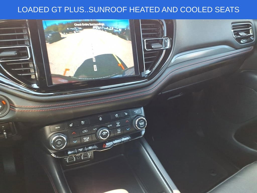 Used 2024 Dodge Durango GT image 27