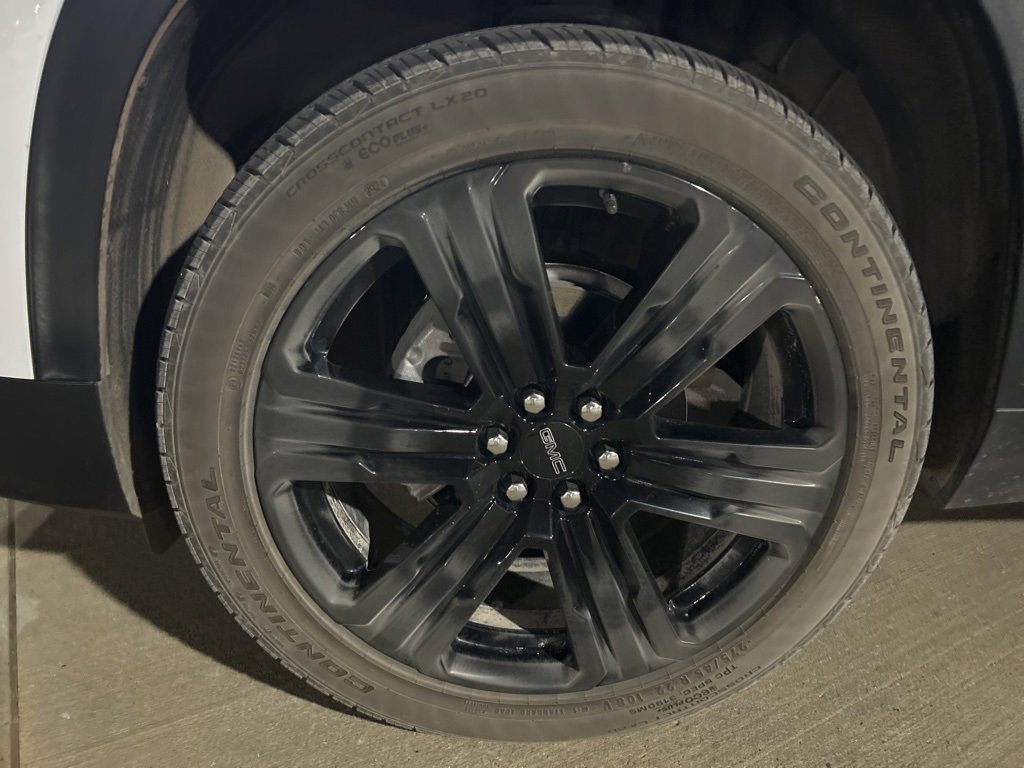 Used 2024 GMC Acadia Elevation w/ Black Edition image 7