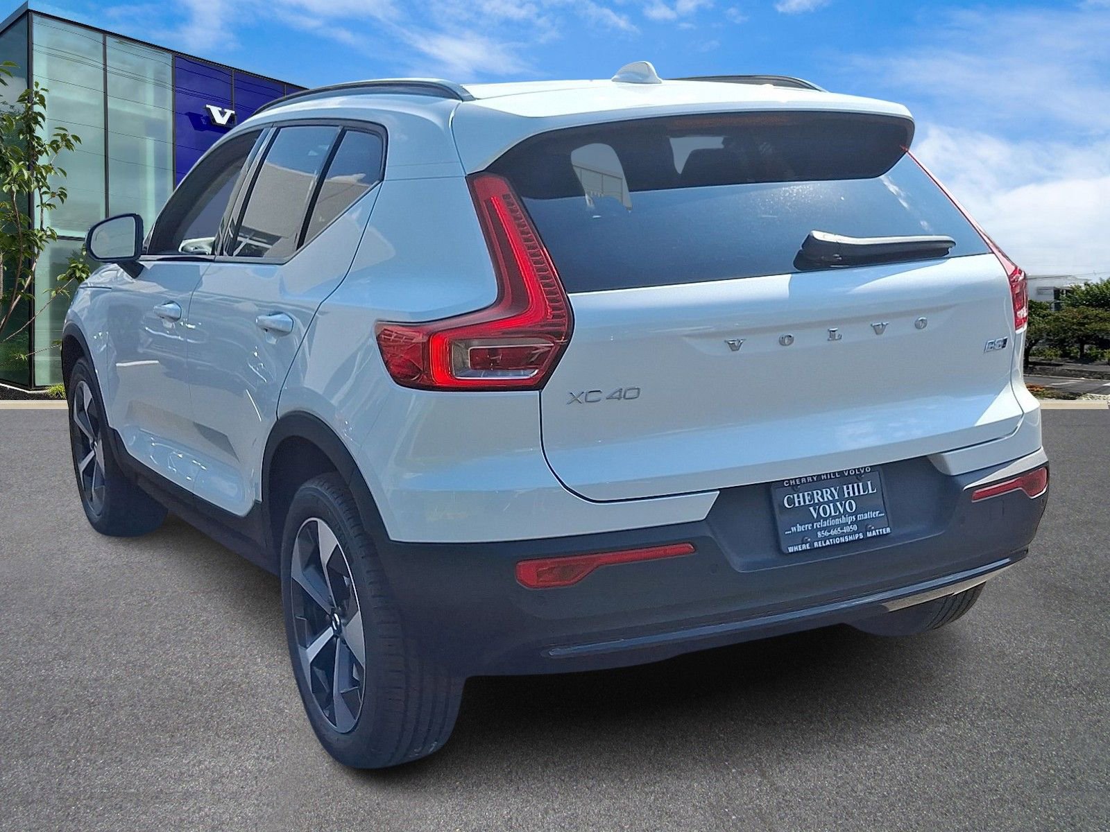 New 2026 Volvo XC40 B5 Plus w/ Protection Package Premier image 4