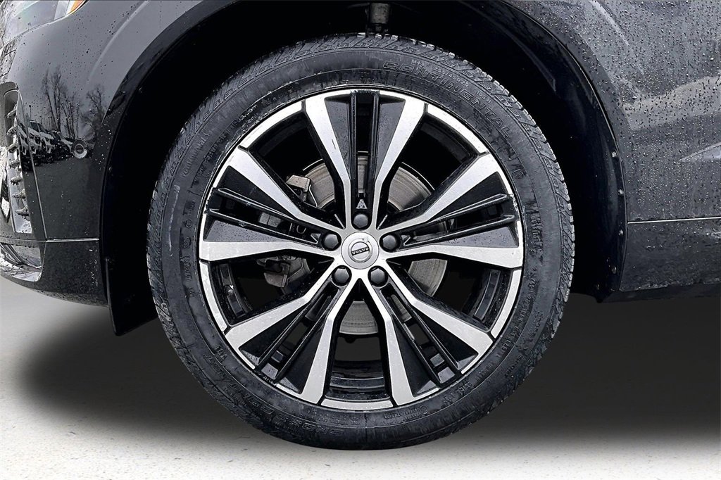 Used 2023 Volvo XC60 B5 Plus w/ Climate Package image 34