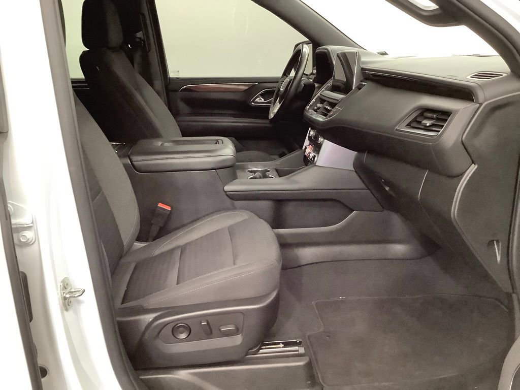 Used 2022 GMC Yukon SLE w/ Gmc Pro Safety Plus Package image 26