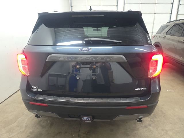 Used 2023 Ford Explorer XLT w/ Equipment Group 202A image 11