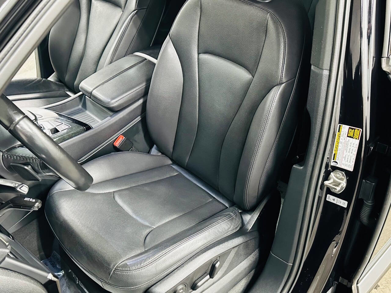 Used 2017 Audi Q7 3.0T Premium Plus image 25