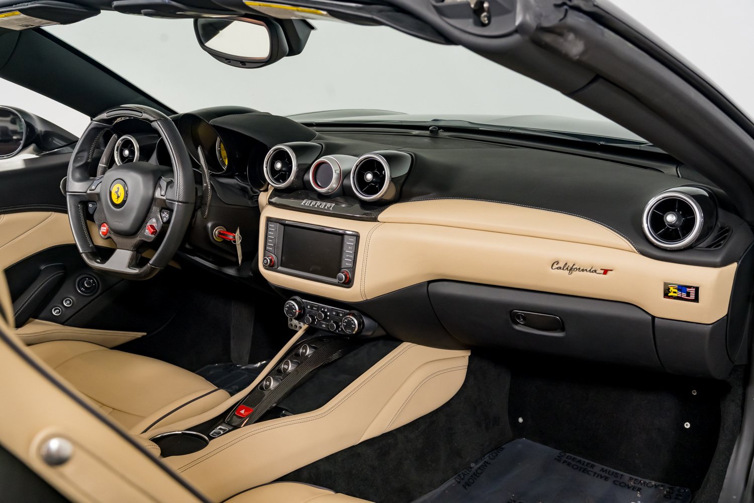 Used 2015 Ferrari California T RWD image 37
