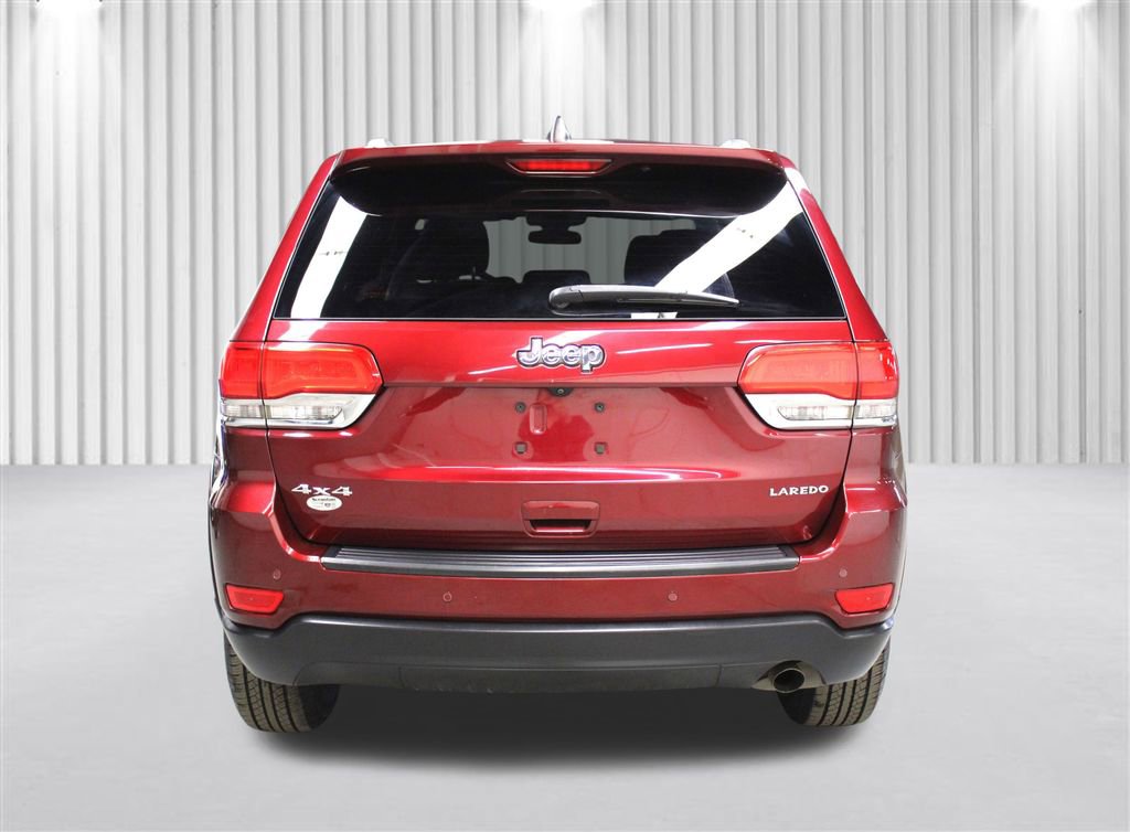 Used 2019 Jeep Grand Cherokee Laredo image 4