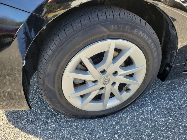 Used 2012 Toyota Prius V Three image 17