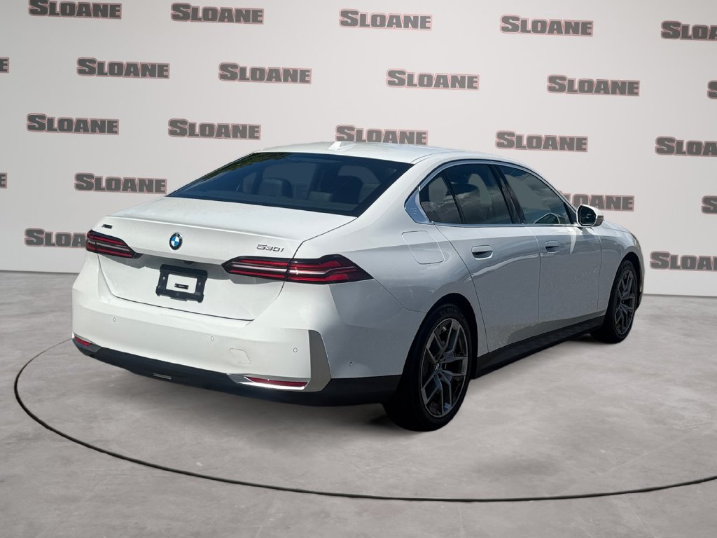 Used 2026 BMW 530i xDrive AWD/4WD image 5